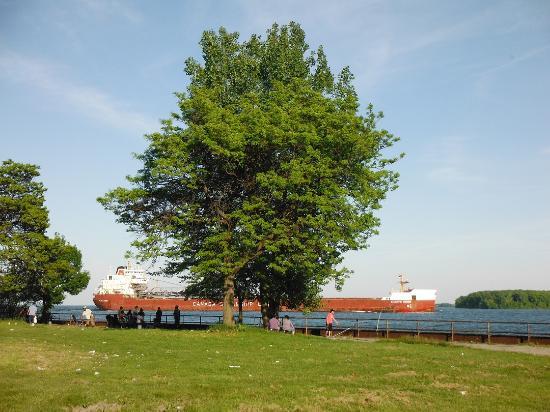 Riverfront-Lakewood East Park